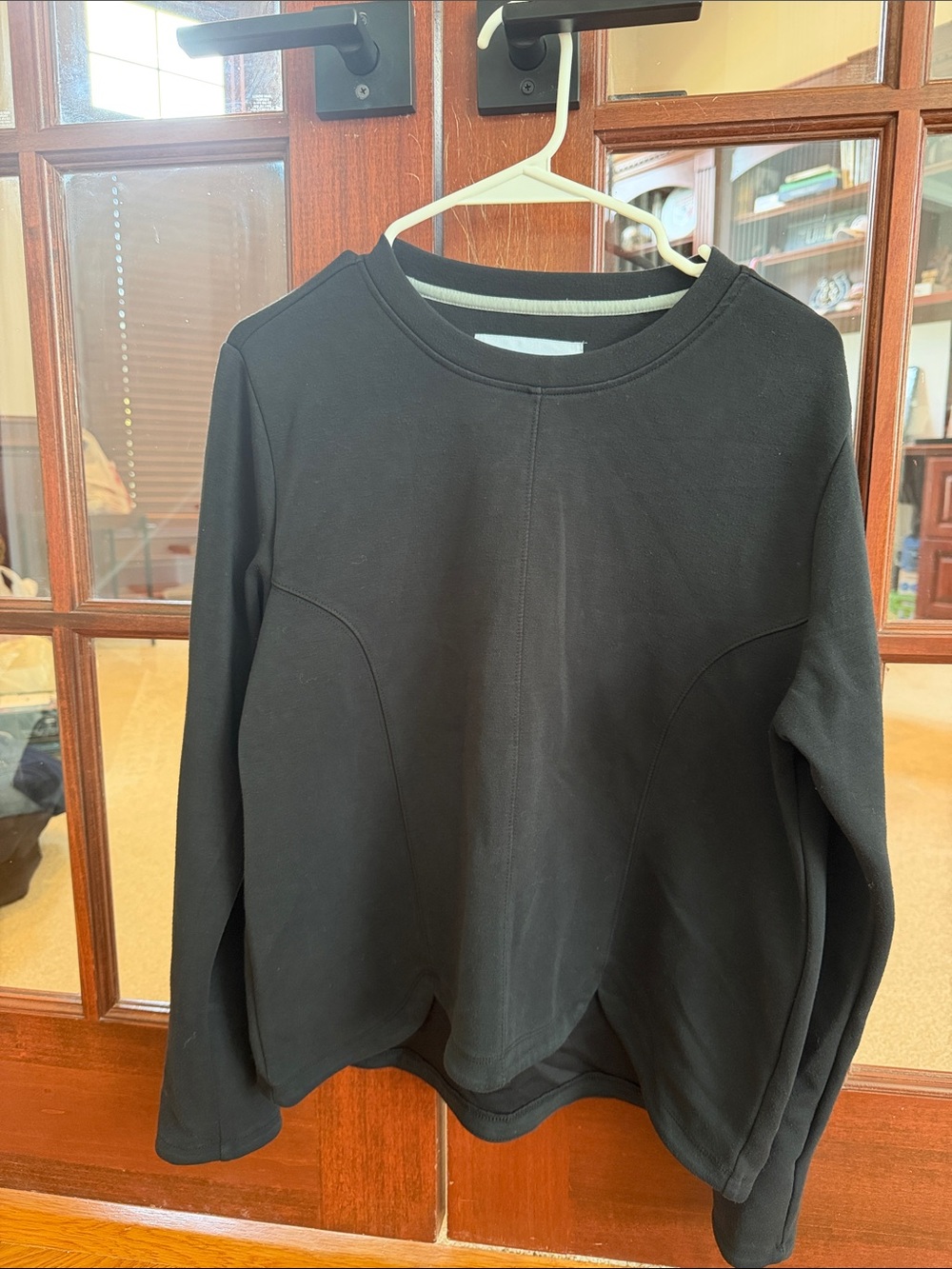 Women's Black Crewneck Sweatshirt with Subtle Seam Detail
